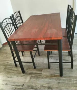 طاولة مع كراسي في الداخل أو في الخارج external iron and wood table with 4 chairs