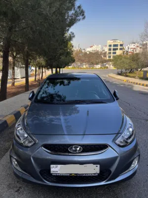 هيونداي اكسنت  2018  اوتوماتيك  فرش جلد ، رقم الهاتف بالوصف