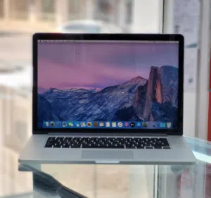 Macbook pro A1938 core i7 Processor 16gb Ram 500gb Ssd Nvidia GeForce card 15inch Display free bag