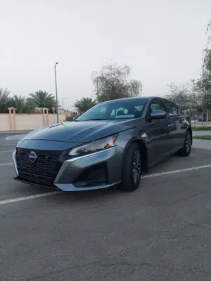 Nissan altima sv 2023