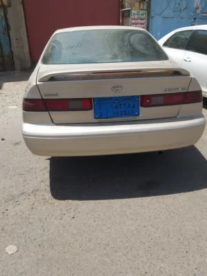 تويوتا كامري ملك الخط الطويل والمديل المطلوب رسميين ودولين فخامة ونضافة لاتوصف الا عند التجربه