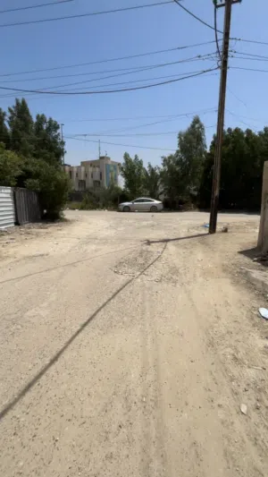 منزل للبيع ( بغداد / الكفاءات العدل الثانيه مقابل اسواق مركزيه )