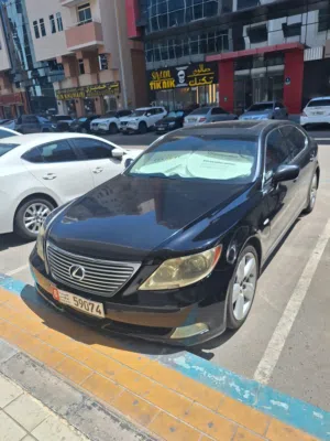 Used Lexus LS in Abu Dhabi