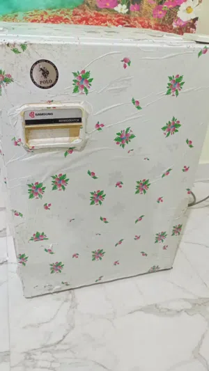 تلاجه ميني بار سامسونج 3 قدم بحاله ممتازه للبيع