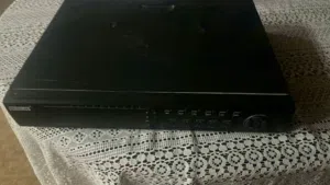 جهاز تسجيل كمرات مراقبه DVRمع هارد واحد تيرا و كامل اغراضه بيدعم 32كميرا