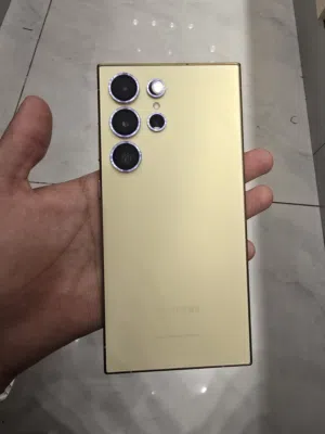 Samsung Galaxy S 24 ultra with original cabl toe