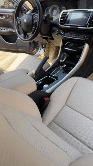 هوندا اكورد Touring 2017