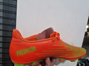حدء adidas predator