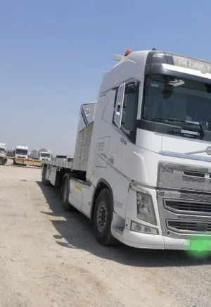 ندور على عقود ثابته في الشركات لتشغيل قاطرة ومقطورة we are searching for fix contract in companies