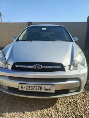 Used Kia Carens in Tripoli