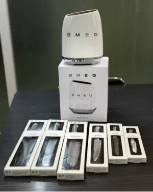 Smeg knife set brand new
