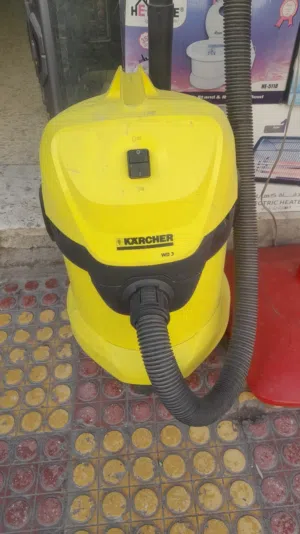 مكنسه كارشر بحاله ممتازه