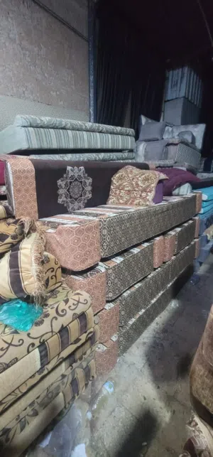 مجلس ضغط سعودي ارتفاع عشرين علا خمسه وعشرين القماش جديد 12متر السعر 300الف