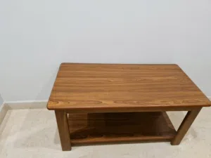 A table purchased new 3 years ago, in very good condition, its color is rough brown, very sturdy bee