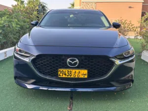 مازدا 3بحالة الوكالة حادث بسيط وممشى بسيط تم عمل سيرفس بالكامل بسعر 4650