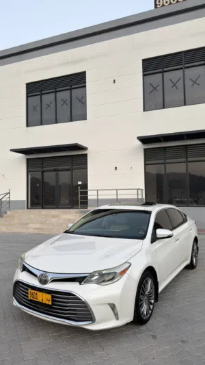 Used Toyota Avalon in Muscat