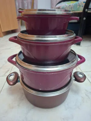 Cookware set of 4 for Sale in Al-Khuwair