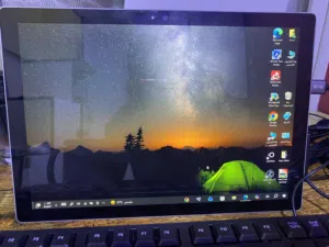 لابتوب سيرفس برو 4 تاتش سكرين