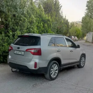 Used Kia Sorento in Hebron