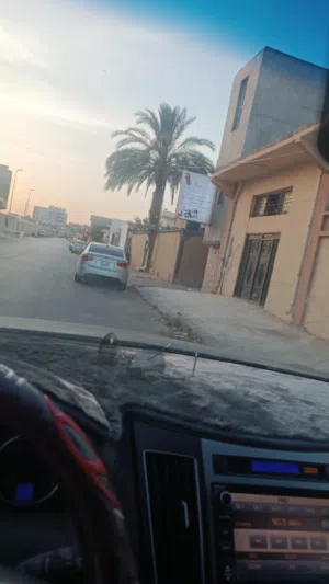 مزين للايجار وسط المدينة