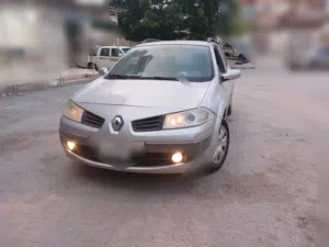 رينو ميقان عائلية للبيع بنغازي