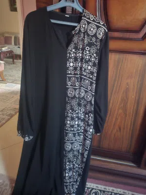 عبايه نصفين