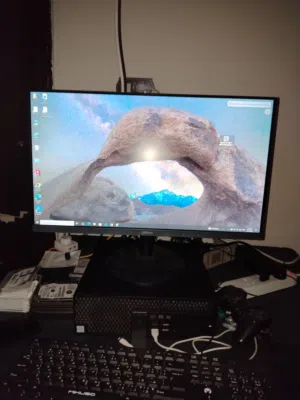 كمبيوتر مكتبي للبيع