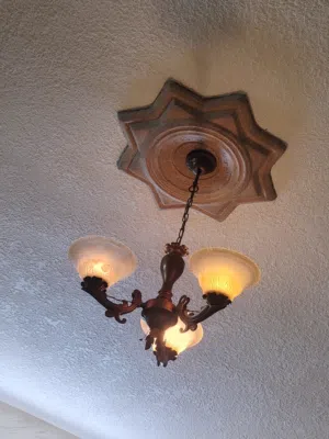 ثريات عدد 2 للبيع