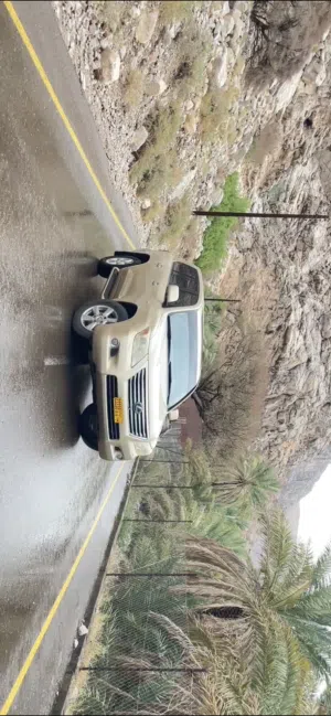 موتر نظيف للبيع لكزس 570 LX