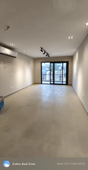 شقة للبيع بكمبوند village west