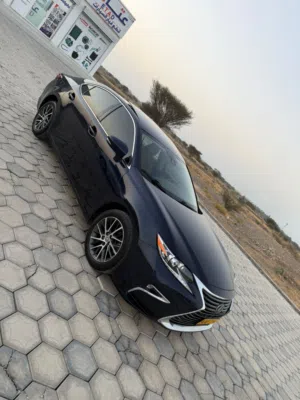 Used Lexus ES in Al Batinah