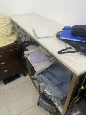 كومادينا تلفزيون من الرخام الخالص ( ماركة هوم سنتر)