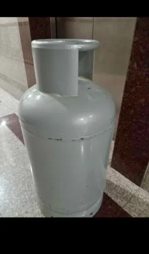 Gas cylinder available