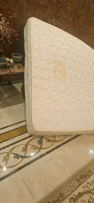 sale my double bed metres