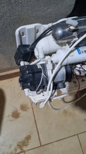 جهاز تحلية مياه شرب
