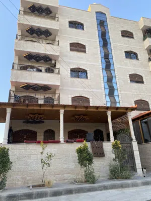 130 m2 4 Bedrooms Apartments for Sale in Zarqa Al Zarqa Al Jadeedeh