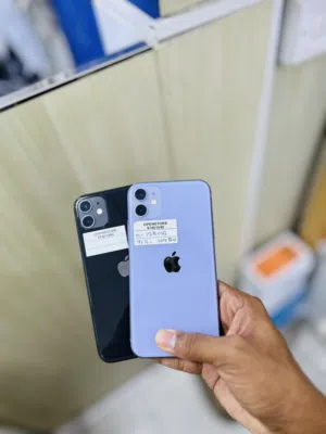 Iphone 11 128gb clean condition good battery health
