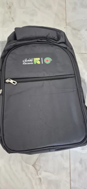 للبيع حقيبة أنيقة وعملية