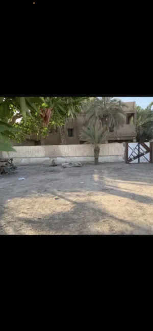 بيت بالجمعيات حي الحسين