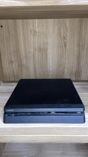 سوني 4 سليم مع يد/ ps4 slim with controller