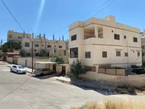 130 m2 3 Bedrooms Apartments for Sale in Zarqa Al Zawahra
