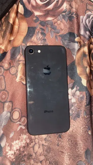 جهاز آيفون 8 عادي للبيع