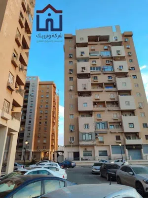 شقه. نظام. ديلكس. دات العماد. امام. المعرض. مباشره. عماره ممتازه