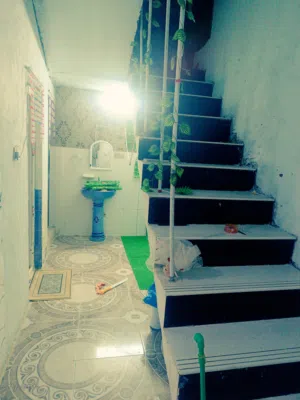بيت للبيع تنومه شط العرب شارع الرسول قرفه وديواني هول حمام وتواليت طارم سعر50 وقف سني مامسجل