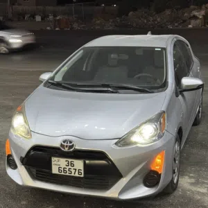 Used Toyota Prius in Amman