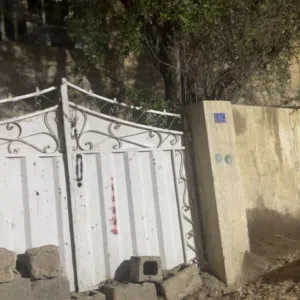 بيت للبيع في الزعفرانيه حي السندباد (يصلح سكن او تفليش)