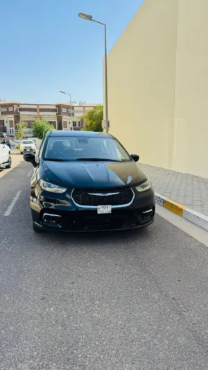 Used Chrysler Pacifica in Basra