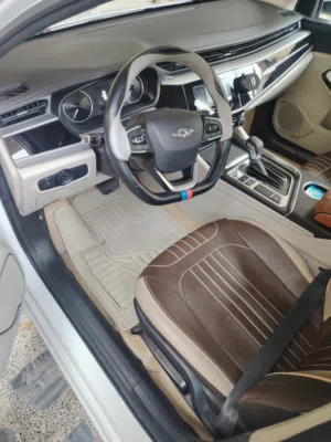 شيري اريزو