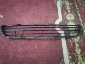 ياريس بيع قطع و غيار سياره
