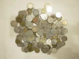 160 عمله معدنيه متنوعه